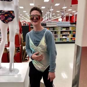 Meet your Posher, Ethan